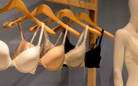 Reggiseno: con o senza ferretto? Come scegliere quello più adatto a te