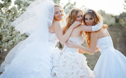 Come scegliere l’abito da sposa in base al proprio fisico: i consigli di Clara