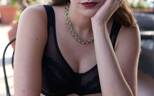 Eleganza, bellezza e comodità: tutto ciò che desideri in un reggiseno racchiuso in Fosca