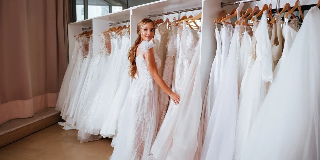First wedding dress fitting: why it's important to wear the right unde Clara Intimo First wedding dress fitting: why it's important to wear the right unde Clara Intimo